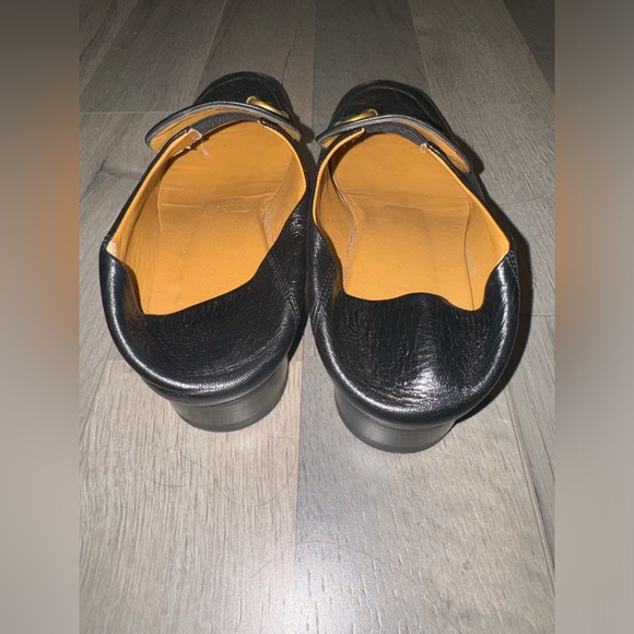 GUCCI womens Brixton loafer (37.5)